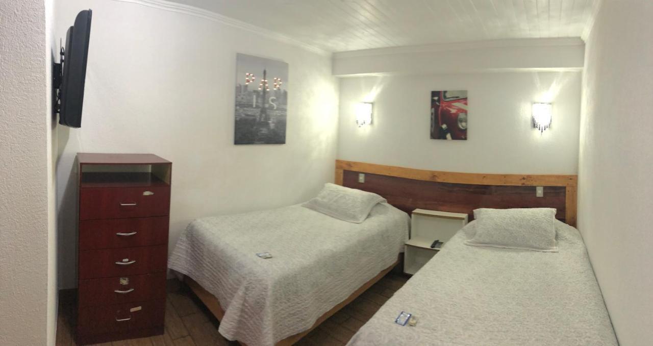 Hotel Residencial Victoria Said Linares Esterno foto